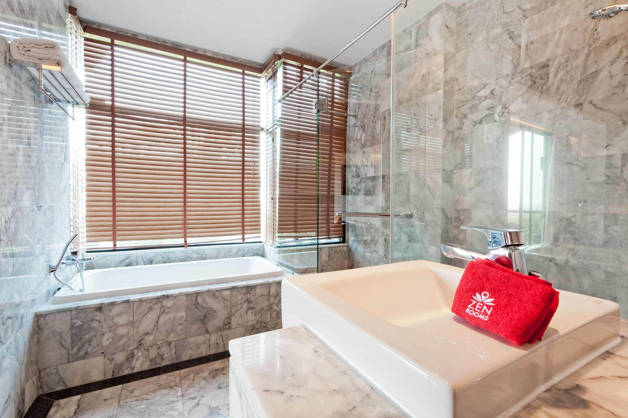 Zen Premium Chalong Phuket Ξενοδοχείο Εξωτερικό φωτογραφία